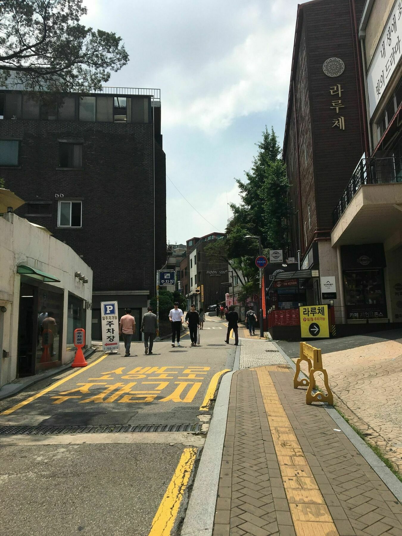 Myeong-Dong Good Stay Seoul Exterior photo